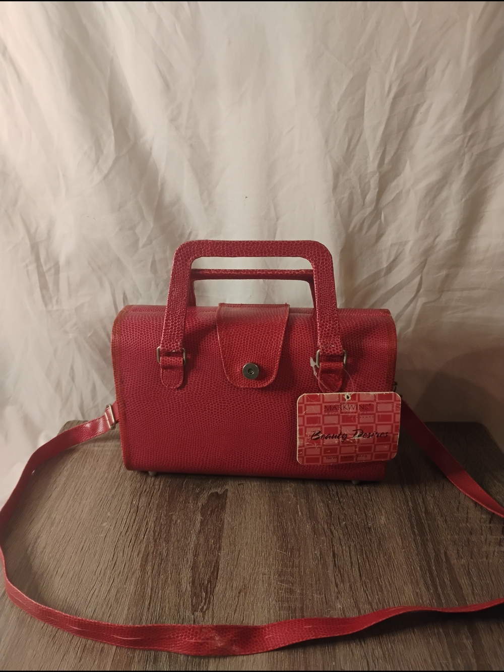 Markwins Beauty Desire Croc Travel Case